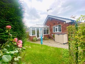Rear Garden/Elevation- click for photo gallery